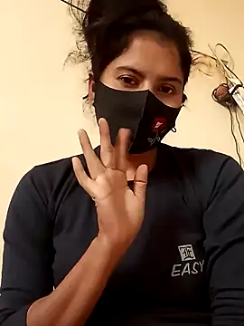 Snapshot of Cute_Nipa chatting on 12.24.24 Cute Nipa online show from 12.24.24