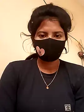 Snapshot of Cute_Nipa chatting on 12.29.24 Cute Nipa online show from 12.29.24