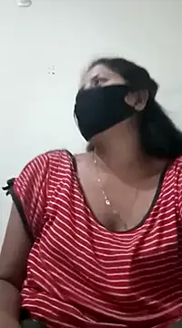 Snapshot of Cute_Nipa chatting on 03.11.25 Cute Nipa online show from 03.11.25