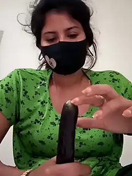 Snapshot of Cute_Nipa chatting on 03.21.25 Cute Nipa online show from 03.21.25