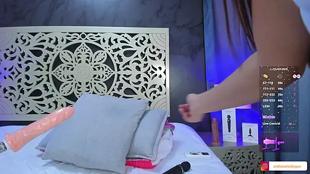 AnthonelaDuque online show from 01.23.25