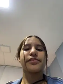 Snapshot of AnthonelaDuque chatting on 02.04.26 AnthonelaDuque online show from 02.04.26