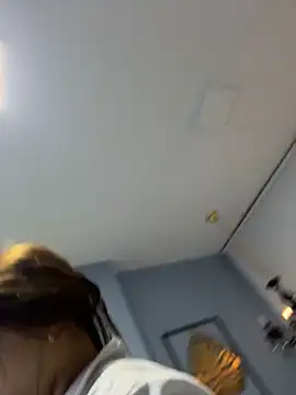 Snapshot of AnthonelaDuque chatting on 02.23.26 AnthonelaDuque online show from 02.23.26