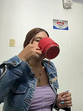 Snapshot of AnthonelaDuque chatting on 02.26.26 AnthonelaDuque online show from 02.26.26