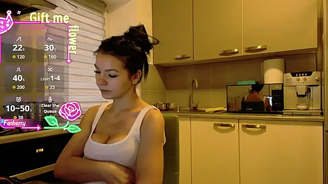 Snapshot of alisoncassie chatting on 10.23.25 alisoncassie online show from 10.23.25