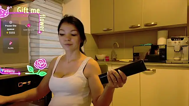 Snapshot of alisoncassie chatting on 11.06.25 alisoncassie online show from 11.06.25