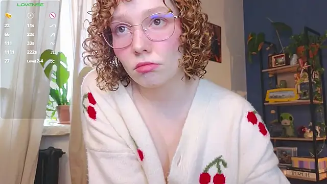 Snapshot of _lightmyfire chatting on 01.12.25 lightmyfire online show from 01.12.25