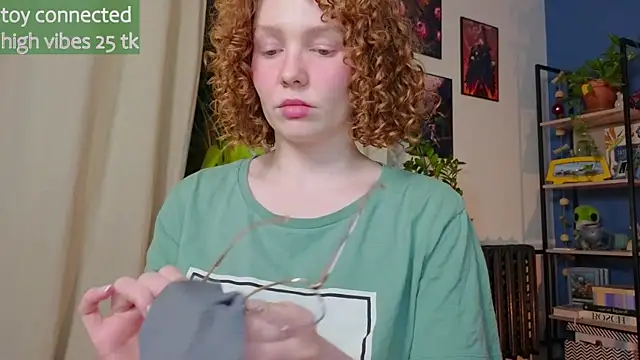 Snapshot of _lightmyfire chatting on 02.19.25 lightmyfire online show from 02.19.25