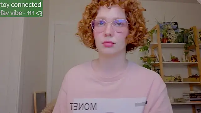 Snapshot of _lightmyfire chatting on 10.03.25 lightmyfire online show from 10.03.25