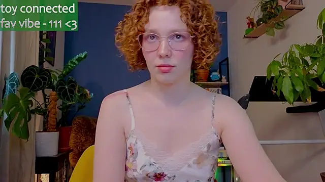 Snapshot of _lightmyfire chatting on 11.03.25 lightmyfire online show from 11.03.25