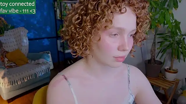 Snapshot of _lightmyfire chatting on 11.29.25 lightmyfire online show from 11.29.25