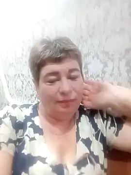 Snapshot of Lee_Nell chatting on 12.13.24 Lee Nell online show from 12.13.24