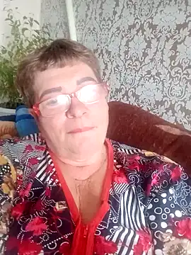 Snapshot of Lee_Nell chatting on 12.15.24 Lee Nell online show from 12.15.24