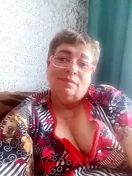 Snapshot of Lee_Nell chatting on 12.26.24 Lee Nell online show from 12.26.24