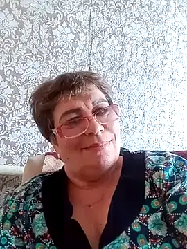 Snapshot of Lee_Nell chatting on 02.24.25 Lee Nell online show from 02.24.25