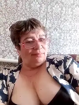 Snapshot of Lee_Nell chatting on 03.05.25 Lee Nell online show from 03.05.25