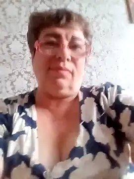 Snapshot of Lee_Nell chatting on 03.05.25 Lee Nell online show from 03.05.25