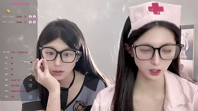 Snapshot of UU-1314 chatting on 10.17.25 UU-1314 online show from 10.17.25