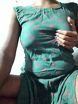 rituporna2004 online show from 10.27.25