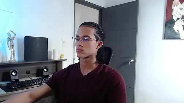 Snapshot of alejo_x3 chatting on 02.17.25 alejo x3 online show from 02.17.25