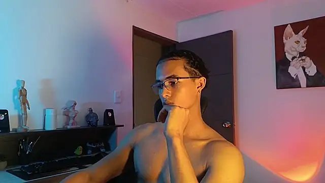 Snapshot of alejo_x3 chatting on 09.30.25 alejo x3 online show from 09.30.25