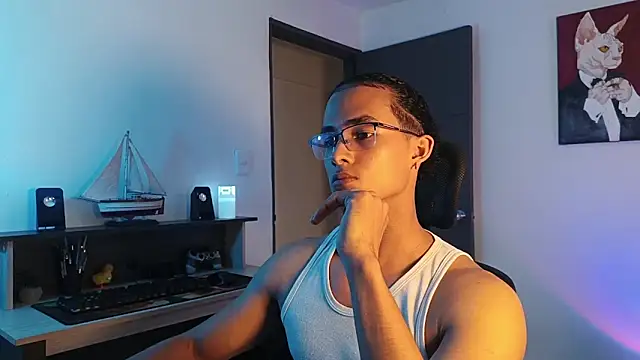 Snapshot of alejo_x3 chatting on 11.01.25 alejo x3 online show from 11.01.25