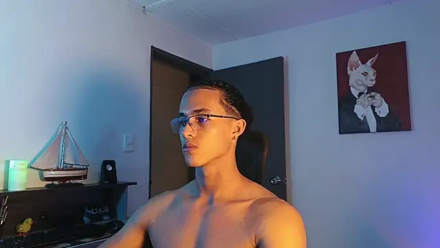 Snapshot of alejo_x3 chatting on 11.11.25 alejo x3 online show from 11.11.25