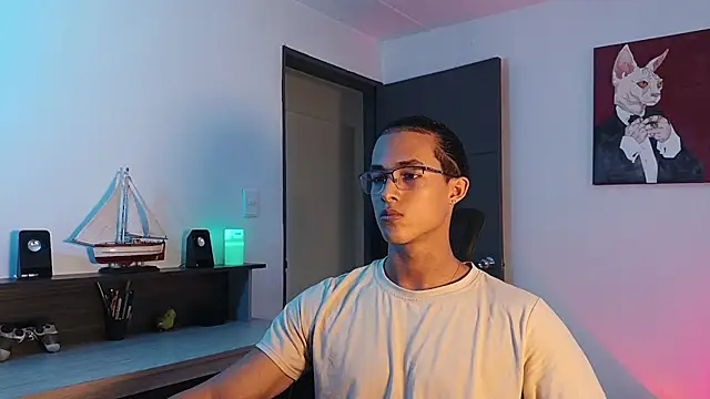 Snapshot of alejo_x3 chatting on 11.29.25 alejo x3 online show from 11.29.25