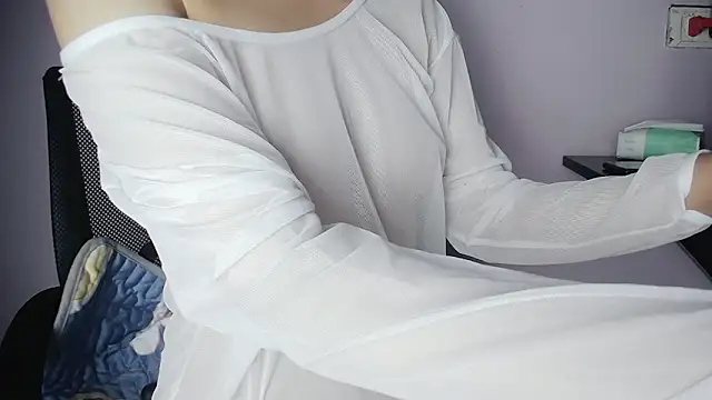 Snapshot of Baenee chatting on 03.02.25 Baenee online show from 03.02.25