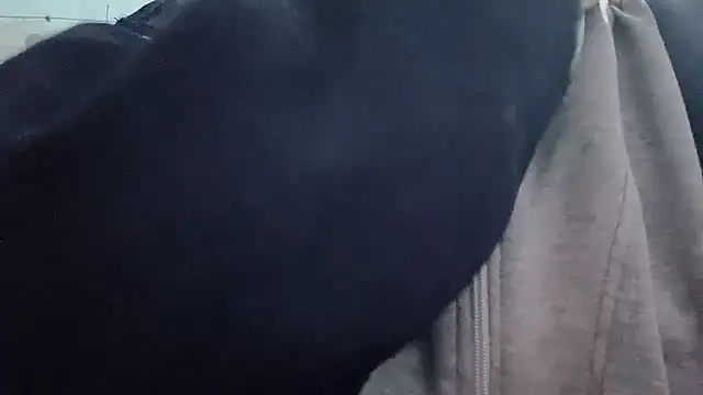 Snapshot of Baenee chatting on 11.28.25 Baenee online show from 11.28.25