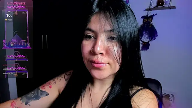 Snapshot of AilynRed chatting on 01.12.25 AilynRed online show from 01.12.25