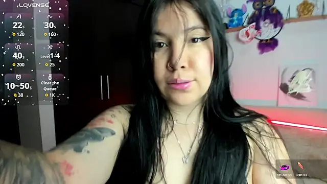 Snapshot of AilynRed chatting on 11.07.25 AilynRed online show from 11.07.25