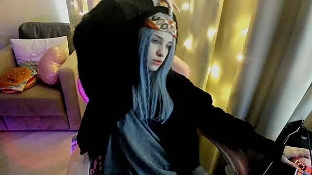 Ledy WWWII online show from 01.13.25