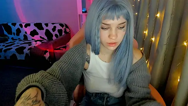 Ledy WWWII online show from 01.18.25