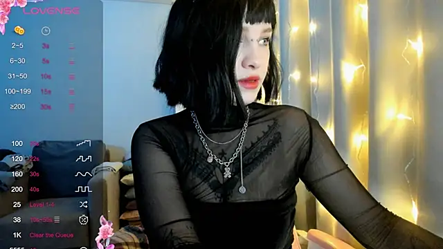 Ledy WWWII online show from 02.06.25