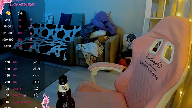 Ledy WWWII online show from 02.19.25