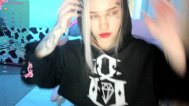 Ledy WWWII online show from 03.19.25