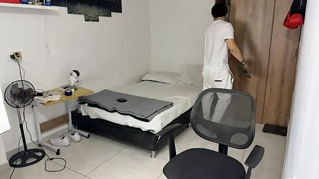 Kisan Smith online show from 11.14.25