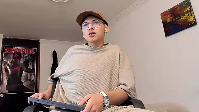 a lejandro 0 8 online show from 12.25.24