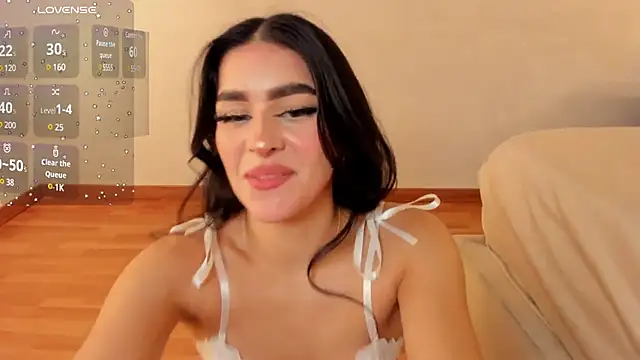 Snapshot of Antonellaparis_ chatting on 01.15.25 Antonellaparis online show from 01.15.25