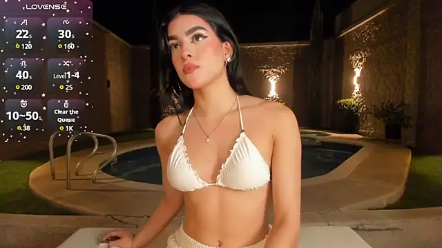 Snapshot of Antonellaparis_ chatting on 03.17.25 Antonellaparis online show from 03.17.25