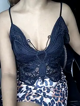 Snapshot of Leeeezzzz_roy chatting on 09.26.25 Leeeezzzz roy online show from 09.26.25