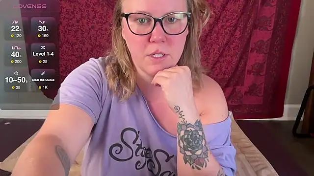 GlitterKitty108 online show from 11.02.25