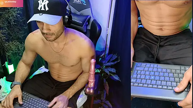 sexyboycolombi4 online show from 03.15.25