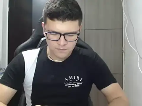 Plug Control online show from 03.01.25