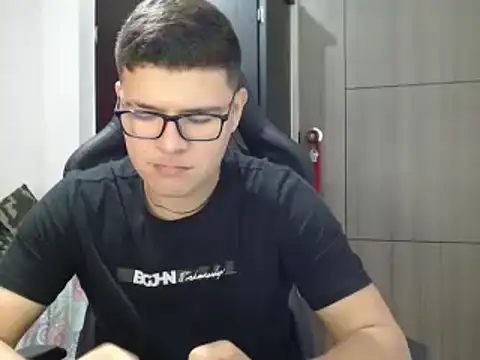 Plug Control online show from 03.06.25