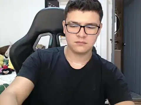 Plug Control online show from 03.18.25