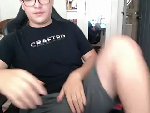 Plug Control online show from 03.19.25