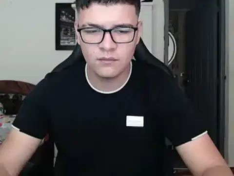 Plug Control online show from 03.21.25