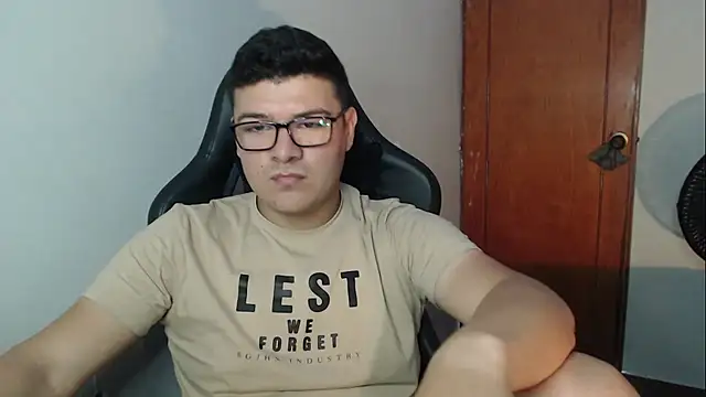 Plug Control online show from 12.17.25